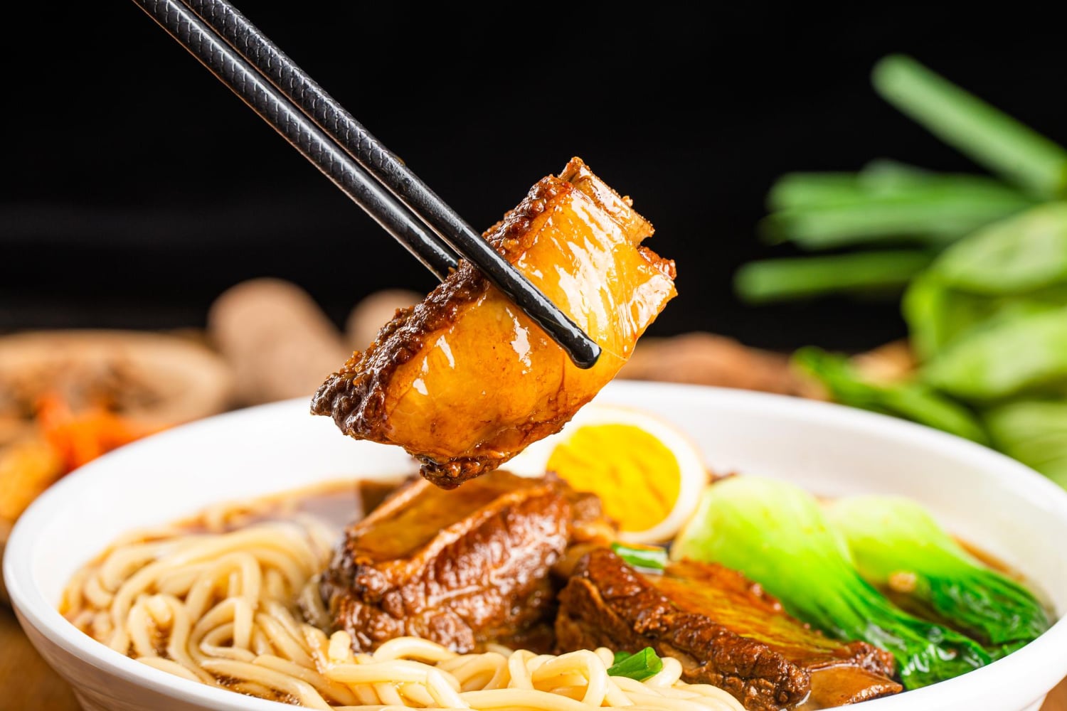 Read more about the article The Resounding Success of Asian Food in the United States