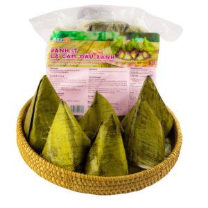 Sticky rice cake with mung bean peristrophe leaves  | 16.93 oz (480g)